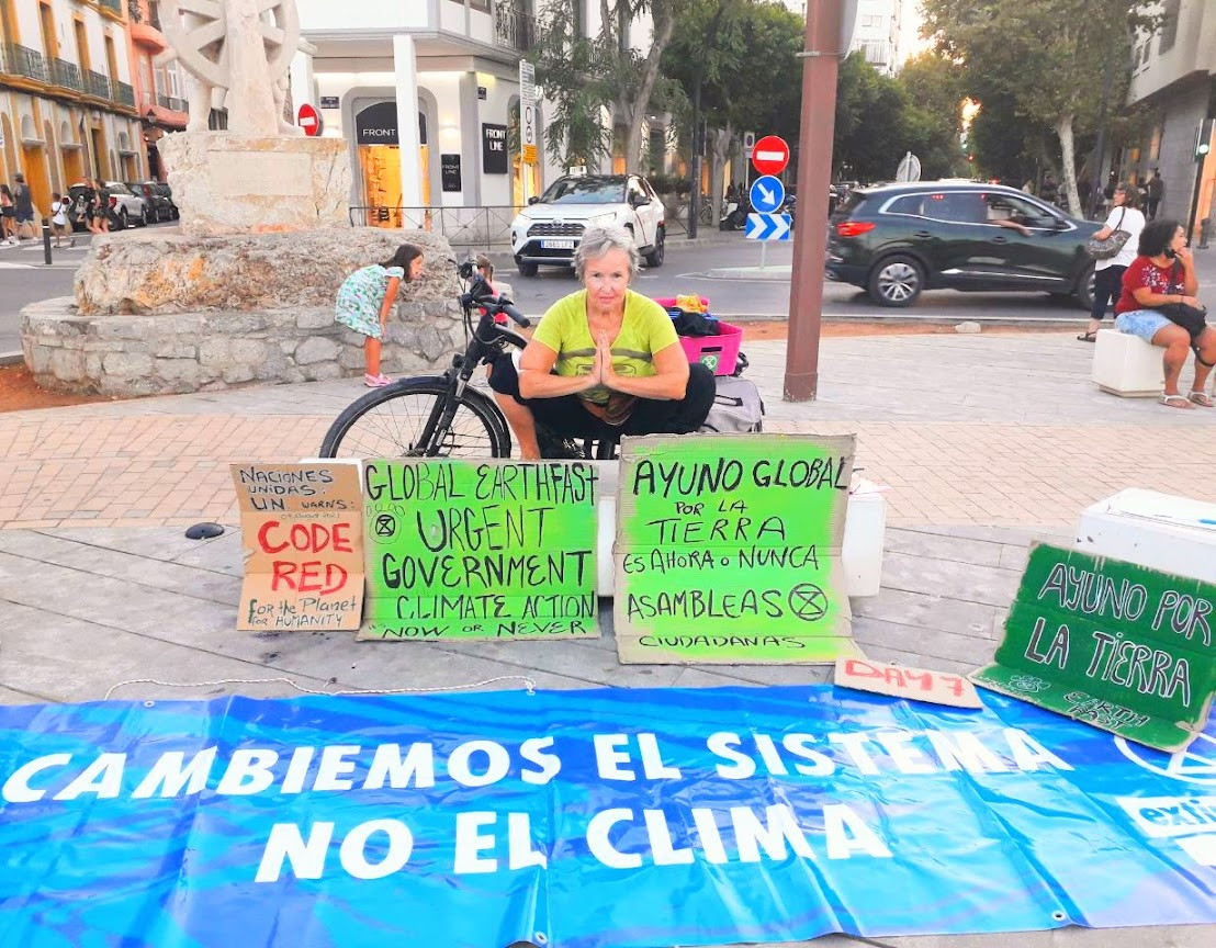 image for article El ayuno global se vuelve indefinido en España para pedir una reunión con el MITECO